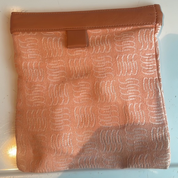 Fold over clutch - Picture 2 of 5